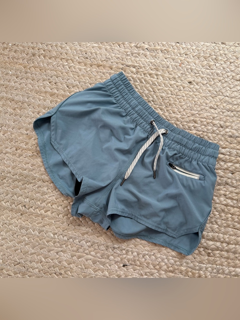 Vuori The Rise The Shine Slate Blue Athletic Drawstring Shorts XS